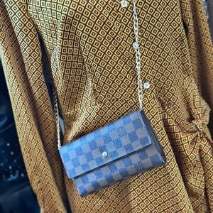 Louis Vuitton damier ebene long wallet TH2089